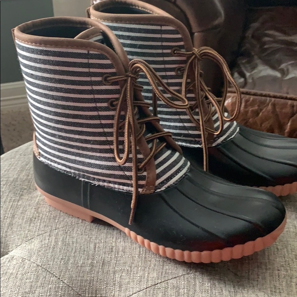 MarleyLilly Duck boots.